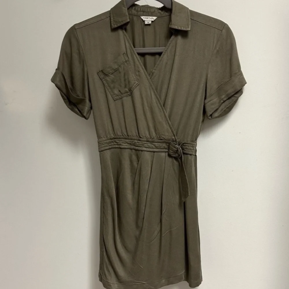 Habitual Kid wrap dress Girls size 10